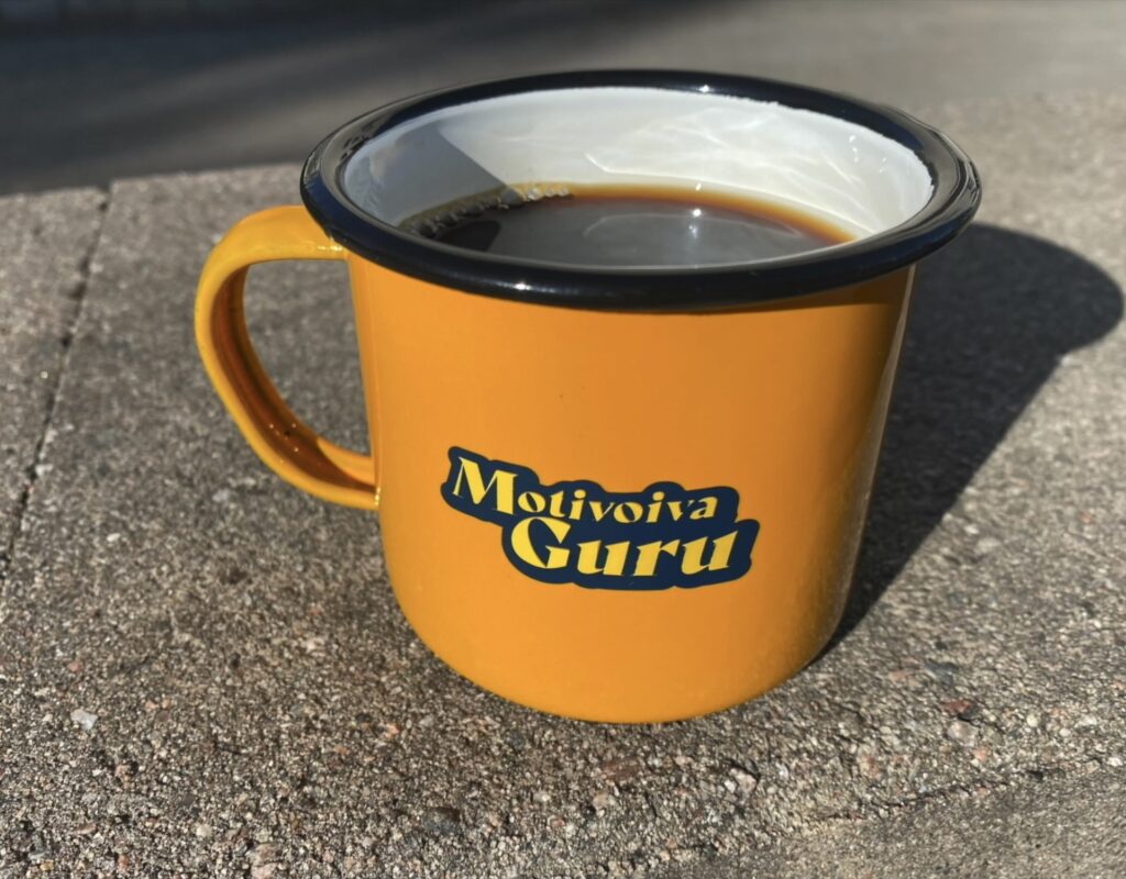 Motivoiva Guru kahvimuki